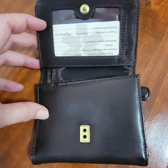 Liz Claiborne Brown Tri Fold Wallet - Picture 1 of 9